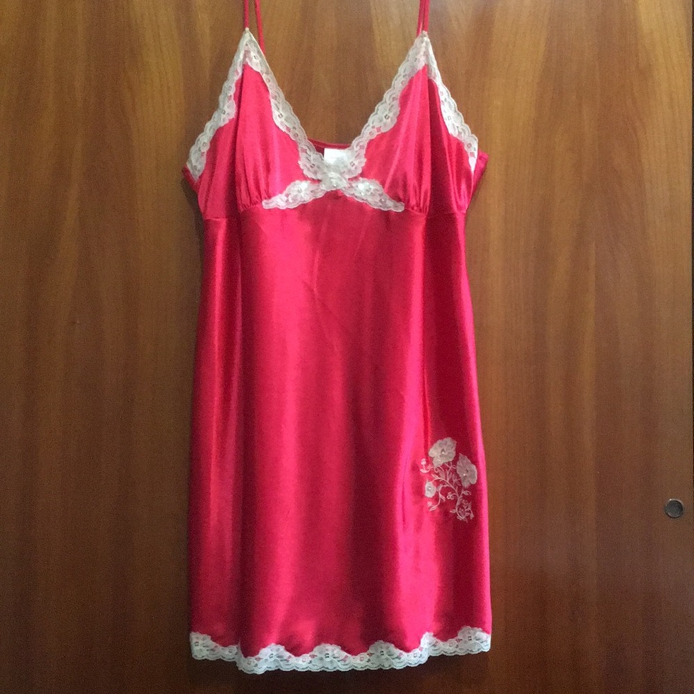 Secret Treasure satin chemise womens sleepwear.